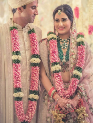 Pink rose petals Rose Varmala