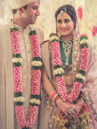 Pink rose petals Rose Varmala Fresh Fruits Basket